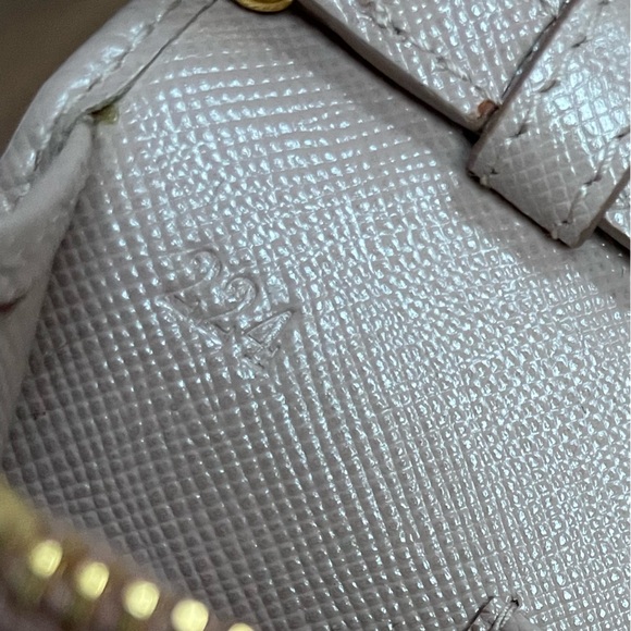 Prada Saffiano crossbody bag code 224 - Picture 10 of 15